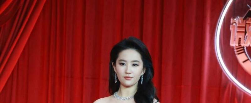 神仙姐姐 绿色长裙 写真人物摄影艺用图片素材 百度网盘下载