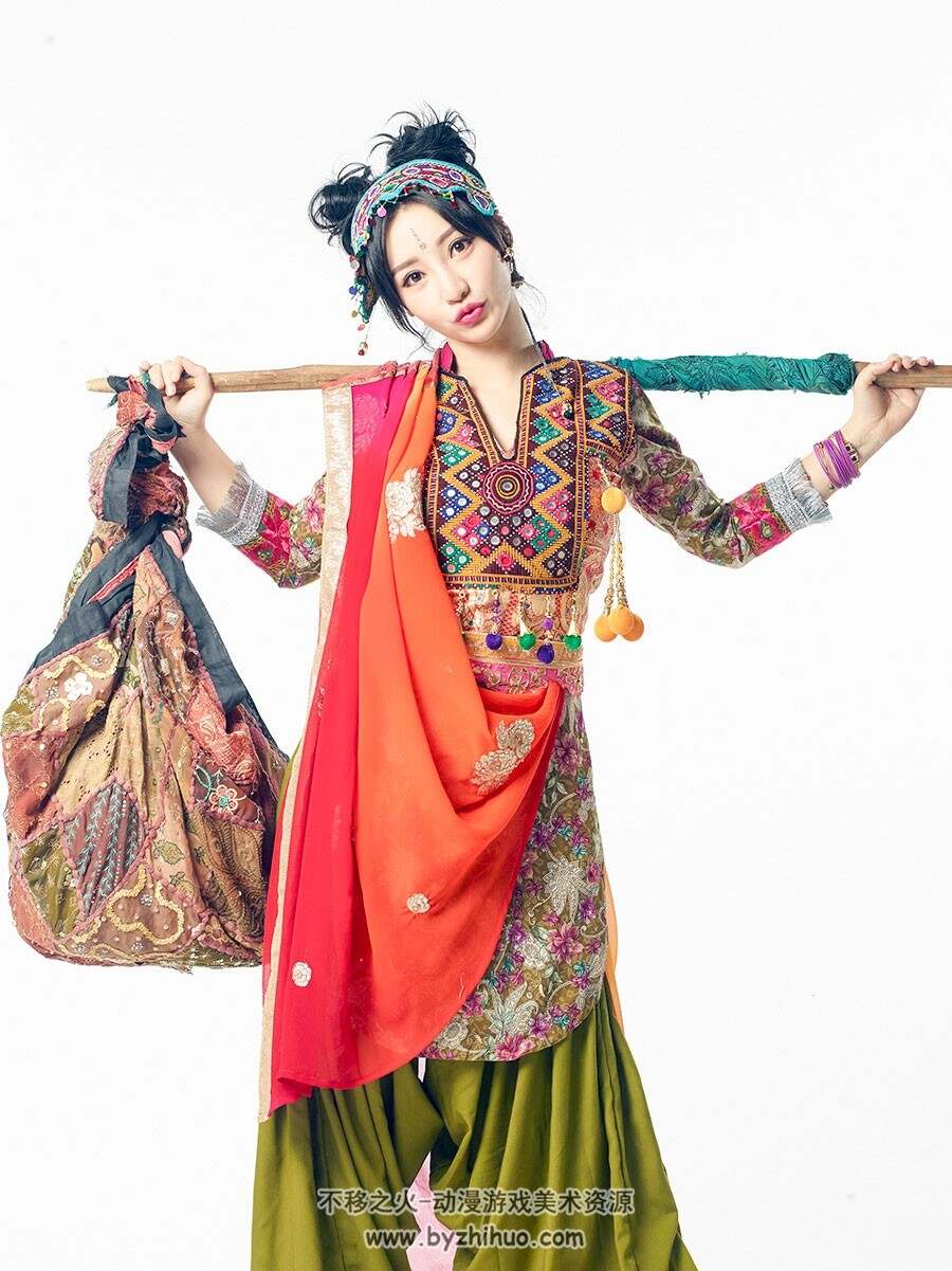 中国与印度古装传统服装国内明星柳岩剧照写真摄影图片素材参考 59P