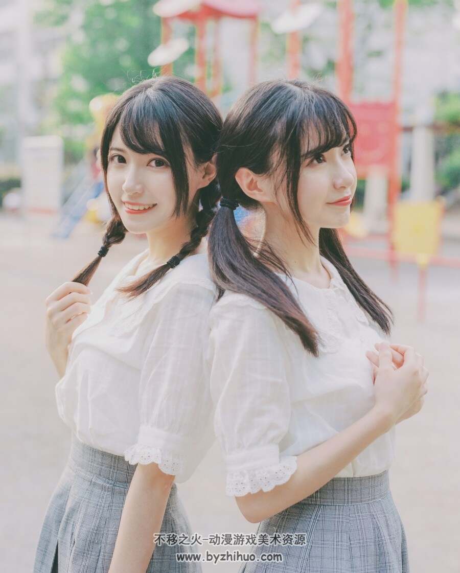B站知名up主果哝双子日本旅拍[40P/24M]
