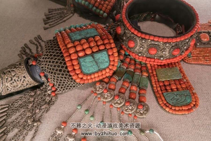 藏族民族饰品服装设计 角色设计元素参考 2GB 518p