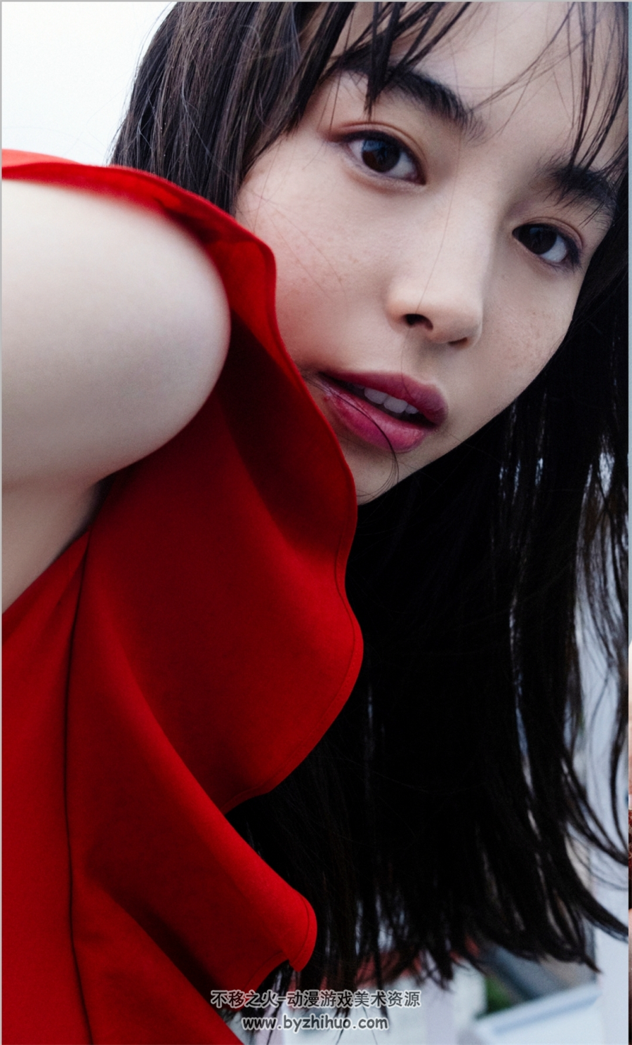 2022.07.11 井桁弘恵 写真集 雨、時々、クリームソーダ。～prologue～ 网盘下载