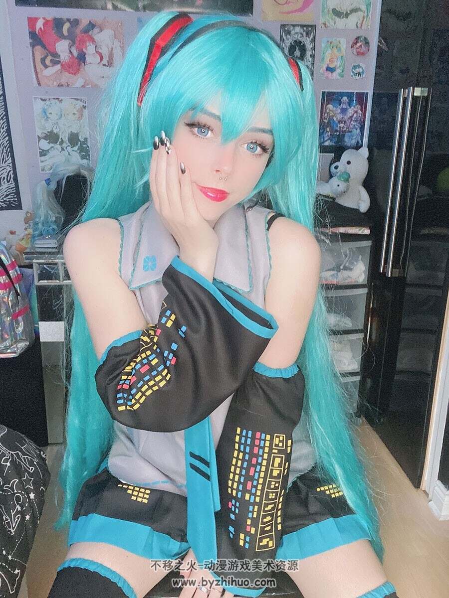 Kitsukanna Miku初音未来 cosplayer写真作品 百度网盘下载 63P