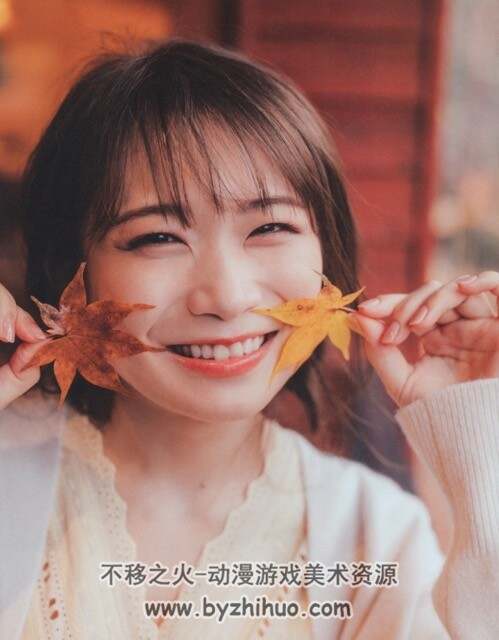秋元真夏乃木坂46毕业纪念写真集 振り返れば、乃木坂 百度网盘 162P 1.08GB