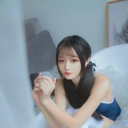 白絲死水庫(kù)水手服cos寫真圖片分享下載 40P