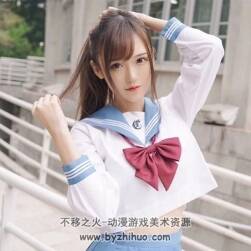 上帝視角萌自拍，模樣相當(dāng)可愛，清新燦笑甜度爆表讓人秒戀愛！