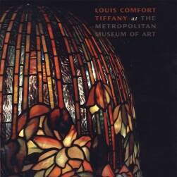 Louis Comfort Tiffany At the Metropolitan Museum of Art 纽约大都会博物馆的玻璃艺术品