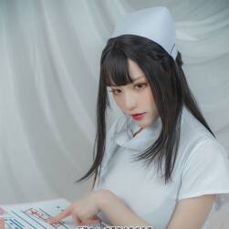 coser@起司塊wii 原版作品5套寫真合集下載 389P