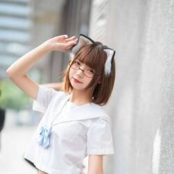 和可愛的萌妹子渡邊爻爻爻子，就9p超清52m可做手機壁紙，1幣錯過可惜