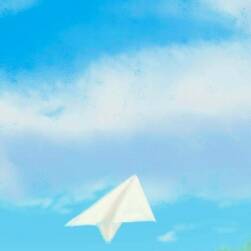 飞向蓝天的纸飞机